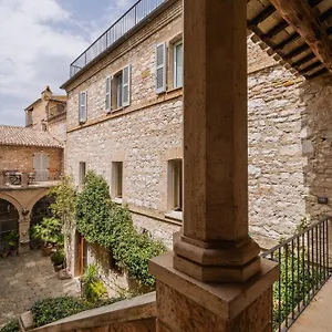Comunicanti, Tra Antico E Moderno Appartamento Assisi
